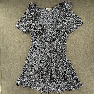 Speechless Fit & Flare Dress Short Sleeve Low V-Neck Ruffled Zipper Floral Small